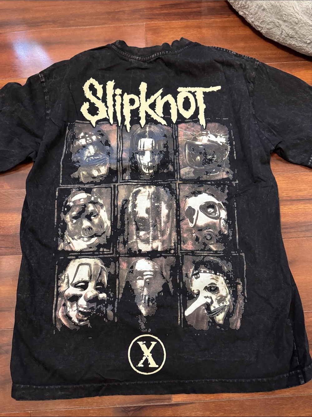 Slipknot Band Graphic Tee in Black with Cream Print small but runs big med